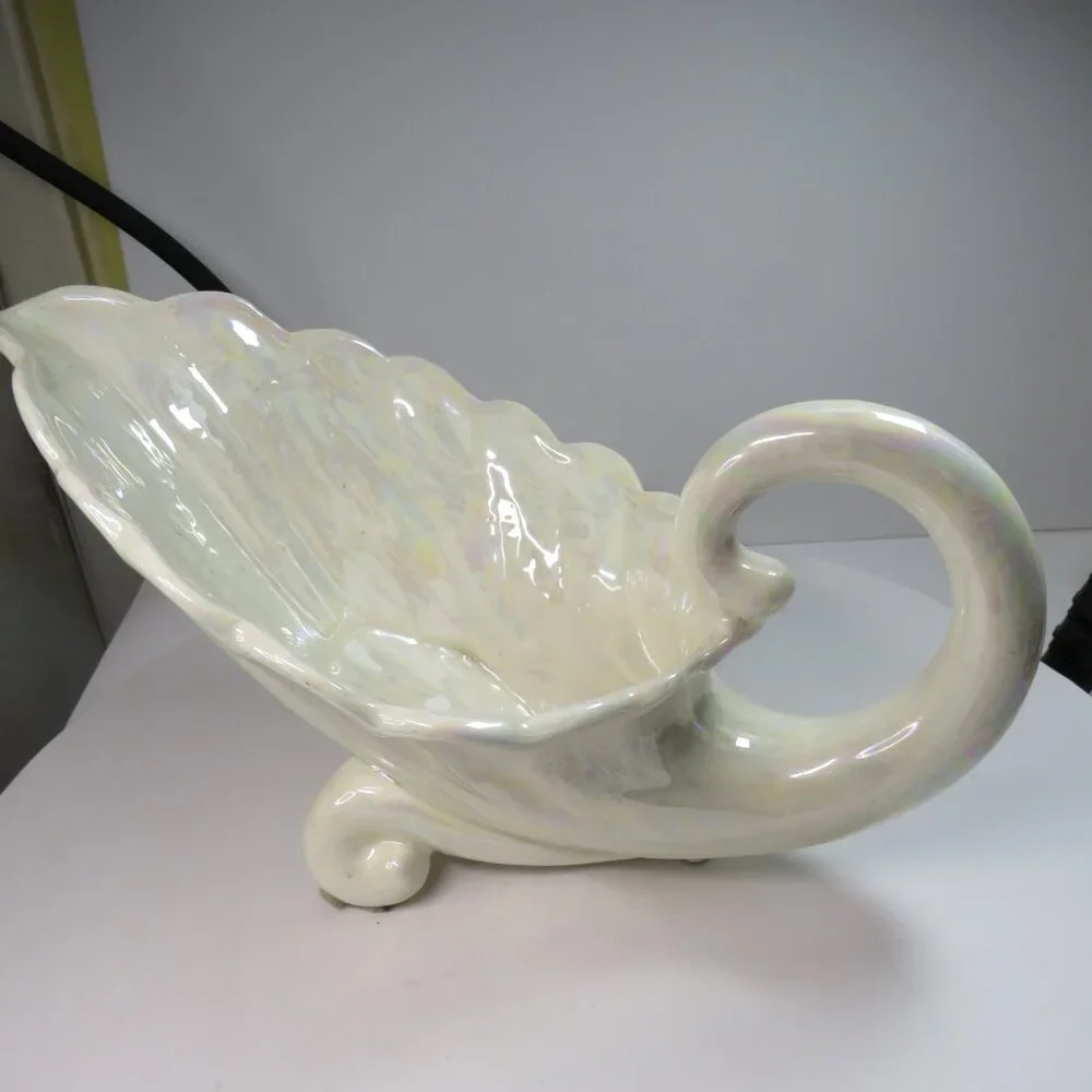 Vintage 1985 Large Iridescent Ceramic Shell Cornucopia Centerpiece – Atlantic